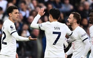 雷速官网下载-热刺再度失利，凯恩无法把握机会，球队遗憾错失胜机