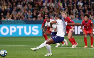 雷速直播-苏格兰3-1力克牙买加，成功杀入欧洲杯16强