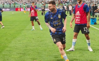 雷速官网-德国选手夺冠荣耀，成为焦点