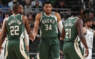 雷速直播-雄鹿客场惜败灰熊，遭遇两连败