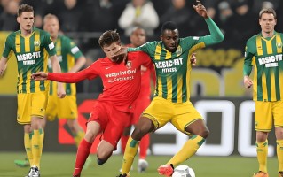 雷速官网-基辅迪纳摩逼平切尔西，英超球队未能取胜