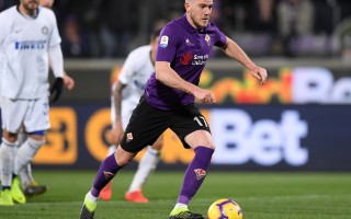 雷速官网下载-热刺客场逼平对手，保持不败纪录