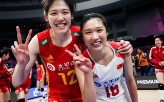 雷速官网-精彩瞬间回放：女队全员发挥出色，豪取比分优势胜利