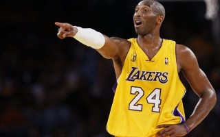 雷速官网-华京压哨绝杀，助球队取得胜利，引发全场欢呼