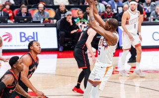 雷速直播-猛龙胜出魔术，取得逆转胜利晋级季后赛