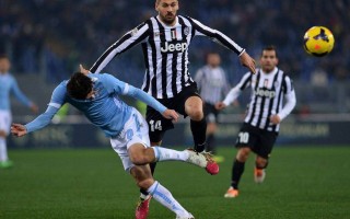 雷速官网-尤文图斯客场苦战获胜，争冠希望再度燃起