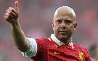 雷速官网-美国女足主帅获得年度最佳教练奖