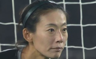 雷速官网-亚冠赛场热度持续高涨，球迷热情不减