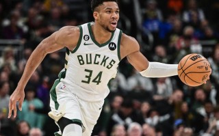 雷速官网下载-雄鹿客场击败马刺，安特托昆博强势砍下全队最高得分