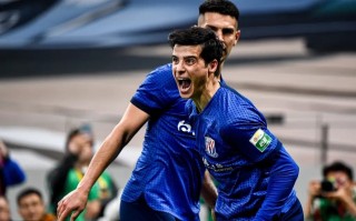 雷速直播-杜塞尔多夫队损失主力后卫，球队防守受挑战