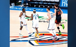 雷速-足球联赛战局日趋白热化，球队要做好准备！