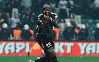 雷速官网-恒大极端！亚洲金靴继续领跑中超