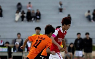 雷速-燃情对决：女足球队斗志昂扬