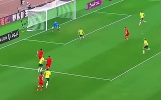 雷速官网-张玉宁突破重重防守，攻入制胜一球