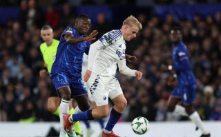 雷速官网-切尔西中场梅开二度，莱斯特城遭遇重挫