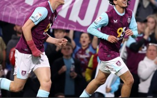 雷速官网下载-欧预赛比赛重要对决，球队全力备战争夺晋级