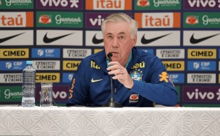 雷速官网-巴西队士气高昂，努力备战半决赛