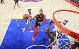 雷速官网-夏蒙尼坚韧不拔，抗敌为赢展现实力