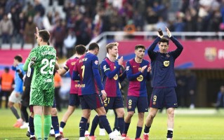 雷速直播-巴塞罗那狂胜对手，实现晋级进军16强