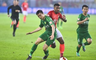 雷速官网-华德福德豪取客场胜利排名上升