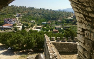 雷速-阿尔巴尼亚队实力悬殊，败局难逆