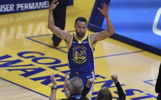 雷速官网-湖北男篮火力全开，实现逆转胜利