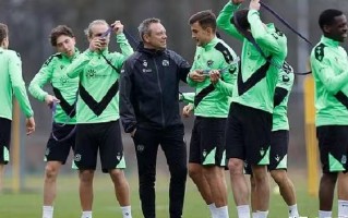 雷速官网下载-沙尔克04防守坚固，停下对手连胜步伐