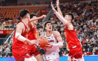 雷速官网-广州队全力以赴，最终力克对手