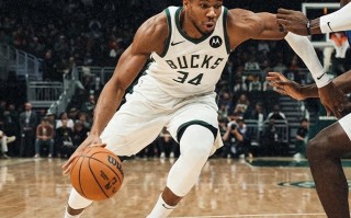 雷速官网-雄鹿主场大胜，字母哥32分刷新赛季纪录