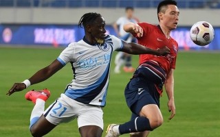 雷速直播-大连一方前锋连续进球，成为球队锋线支柱