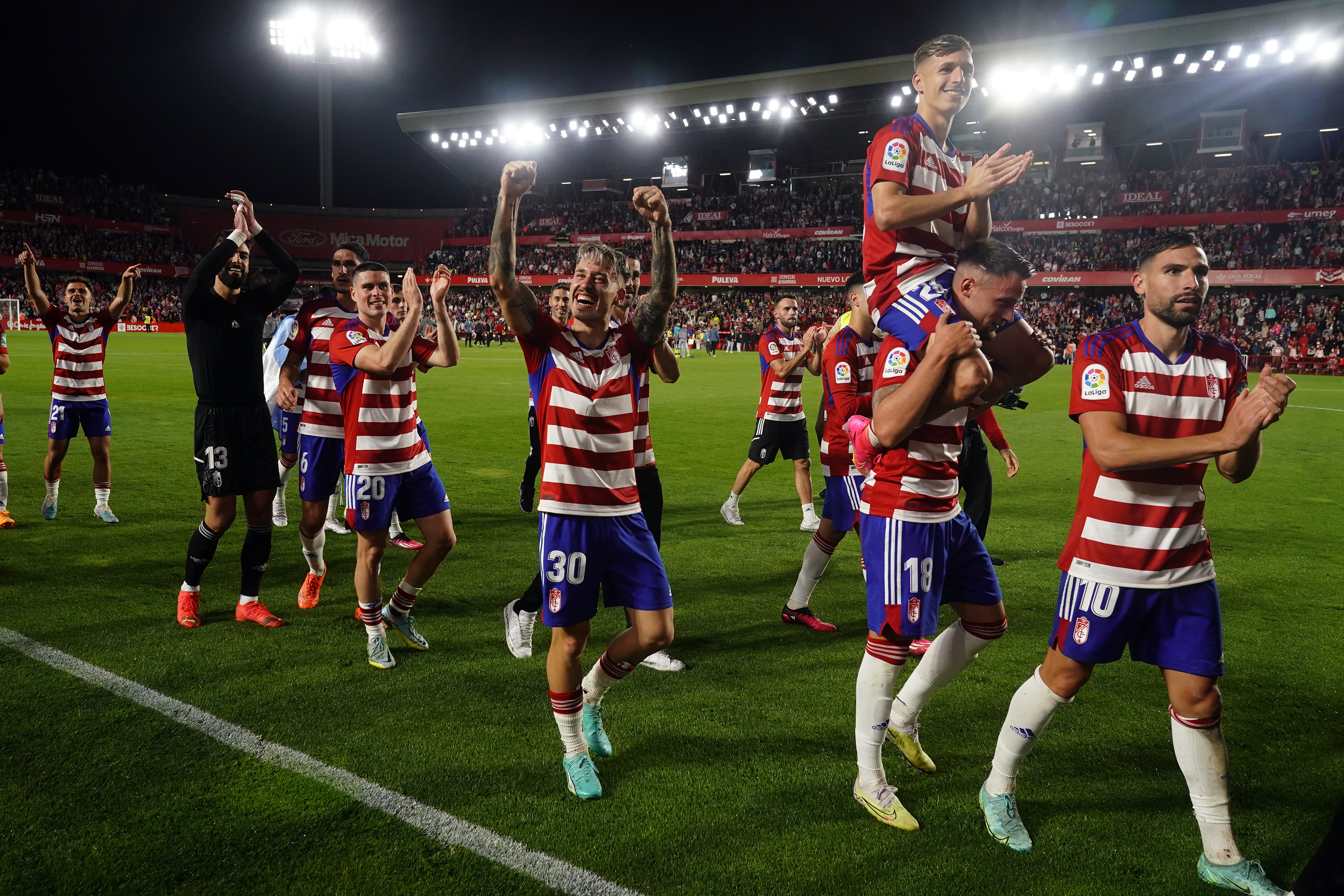 雷速-格拉纳达再胜保级争夺，大踏步向前-第1张图片-雷速官网