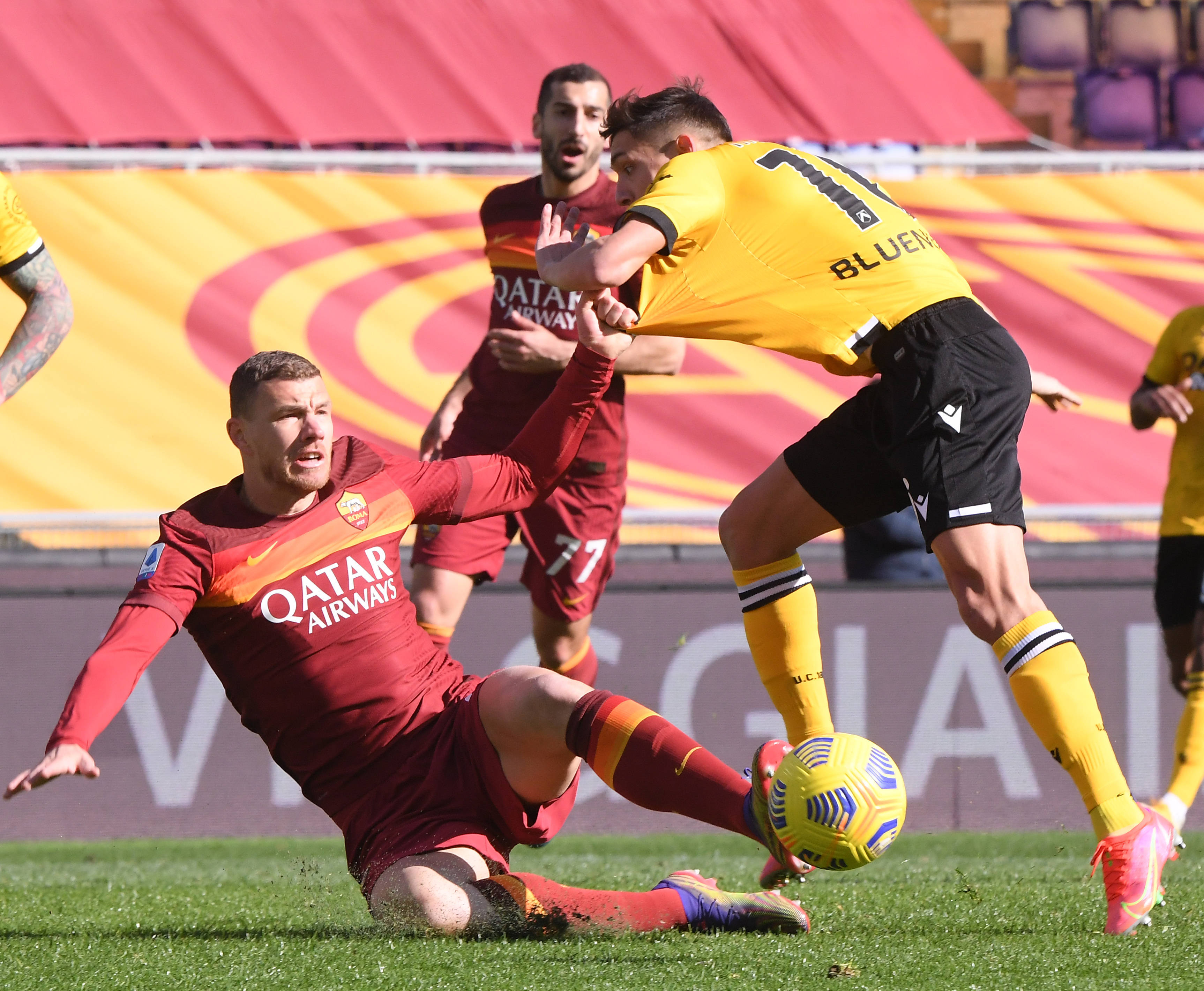 雷速官网-波鸿表现出色，全队斗志昂扬冲刺联赛前列-第1张图片-雷速官网