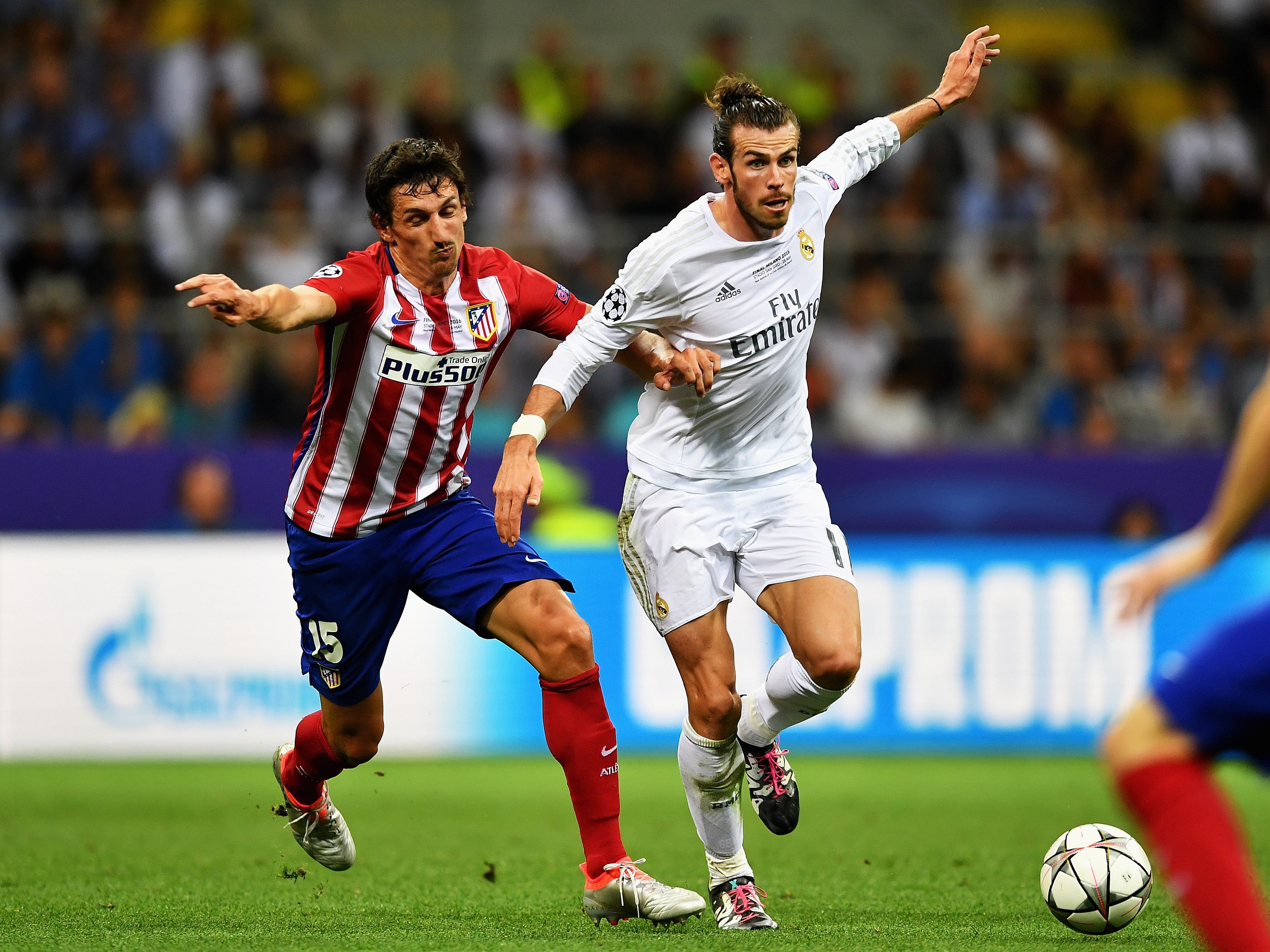 雷速官网下载-欧冠半决赛经典回顾，胜负难测-第1张图片-雷速官网