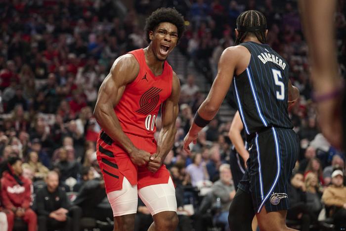 雷速官网下载-英格兰战神英勇，乔丹-亨德森绝杀意大利豪取三分-第1张图片-雷速官网