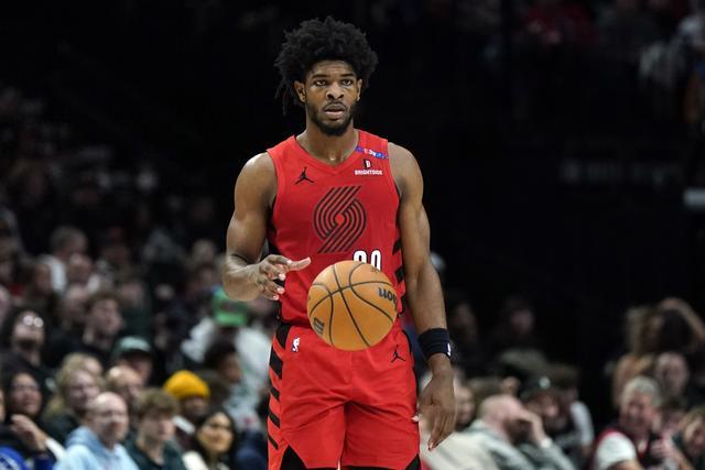 雷速官网下载-英格兰战神英勇，乔丹-亨德森绝杀意大利豪取三分-第2张图片-雷速官网