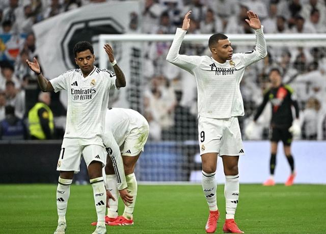 雷速官网-欧洲豪门对话：曼联将对阵皇马-第2张图片-雷速官网