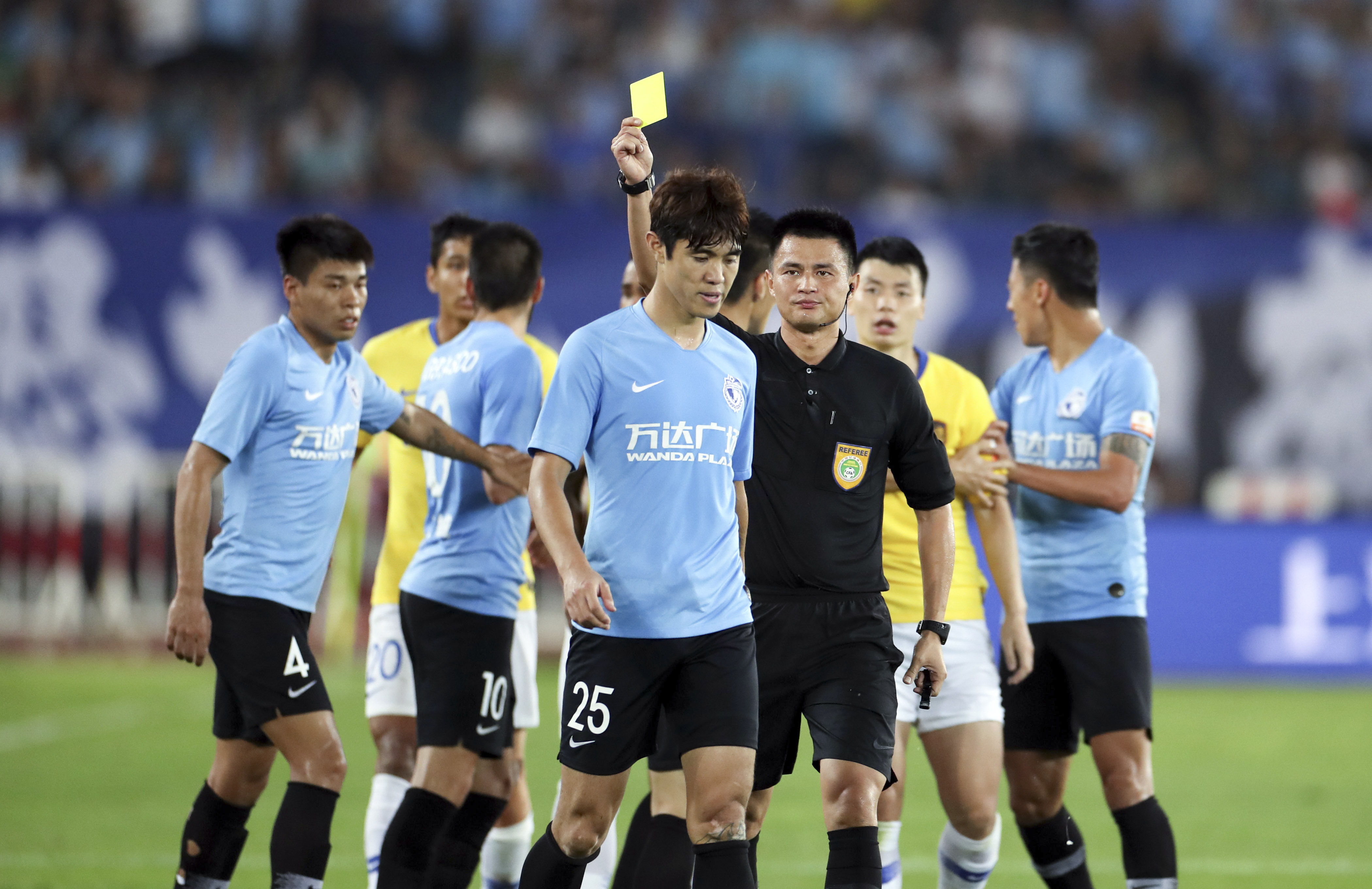 雷速官网下载-上港主场失利富力，遭遇季后赛积分危机-第1张图片-雷速官网