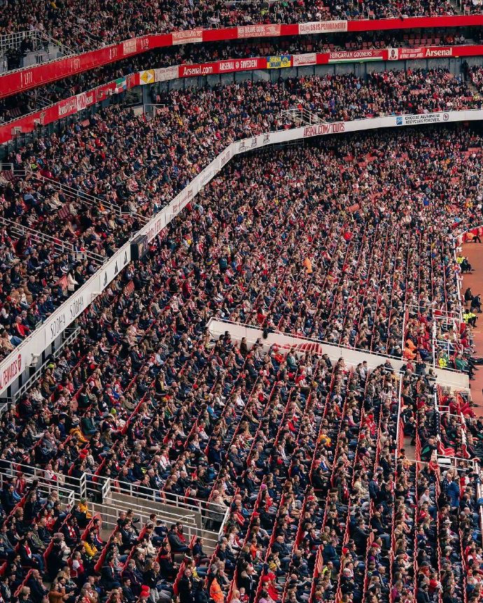 雷速官网下载-阿联酋女足参赛热情高涨，球场上积极发挥-第2张图片-雷速官网