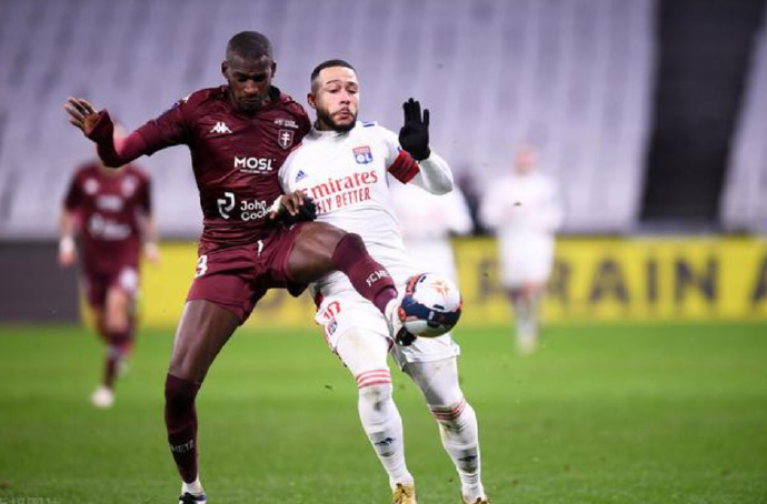 雷速直播-卡昂平战卡昂，法国足球联赛榜首位置岌岌可危-第2张图片-雷速官网