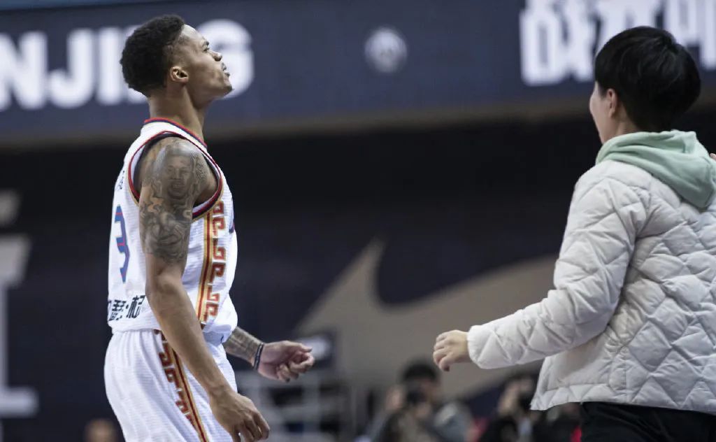 雷速直播-因球员伤势不展开季外援"外卖"-第2张图片-雷速官网