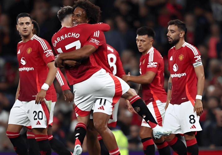 雷速官网-曼联逆袭成功，连胜两场比赛-第2张图片-雷速官网