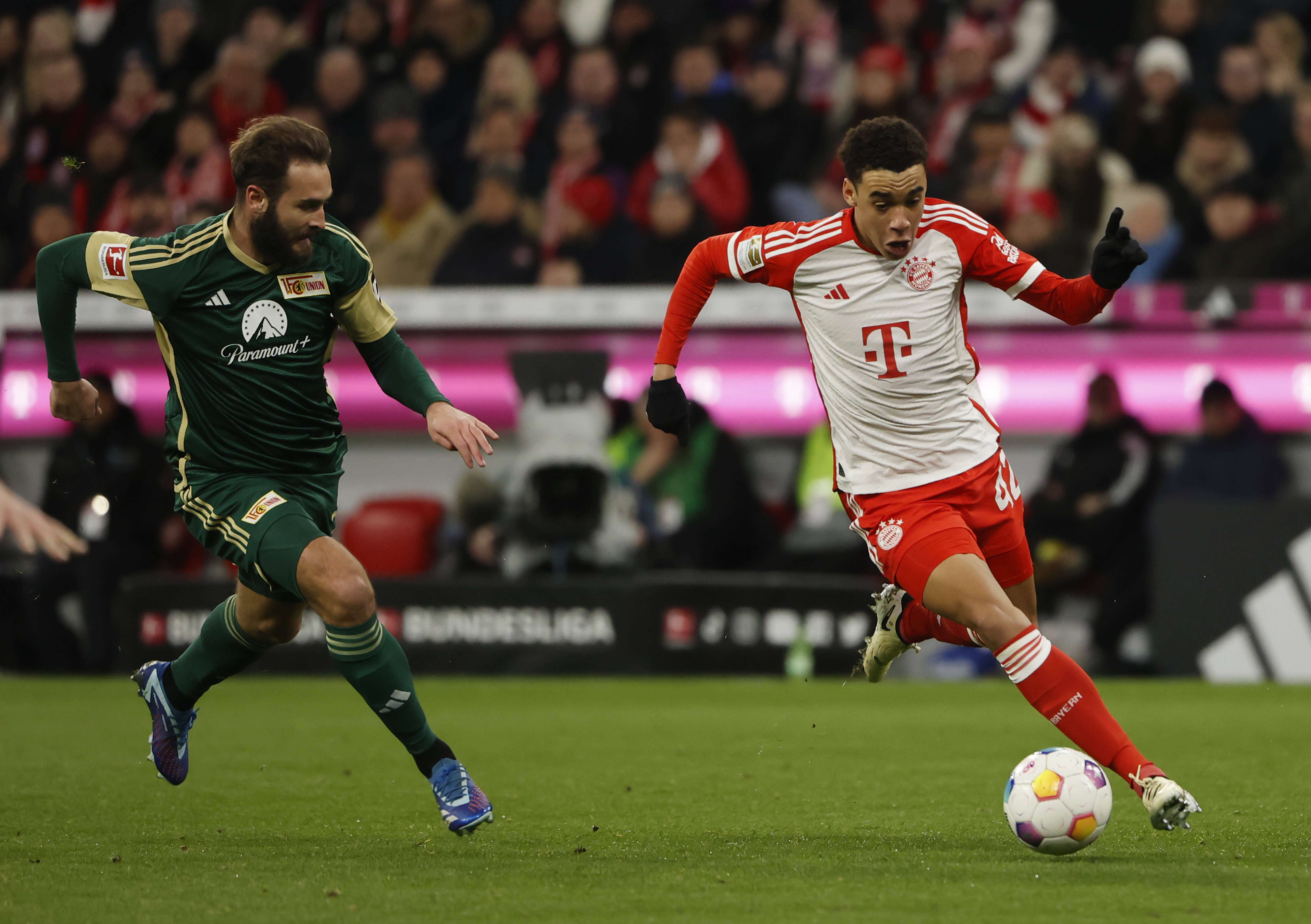 雷速-拜仁慕尼黑客场取胜,继续领跑联赛-第1张图片-雷速官网 雷速-拜仁慕尼黑客场取胜,继续领跑联赛-第1张图片-雷速官网