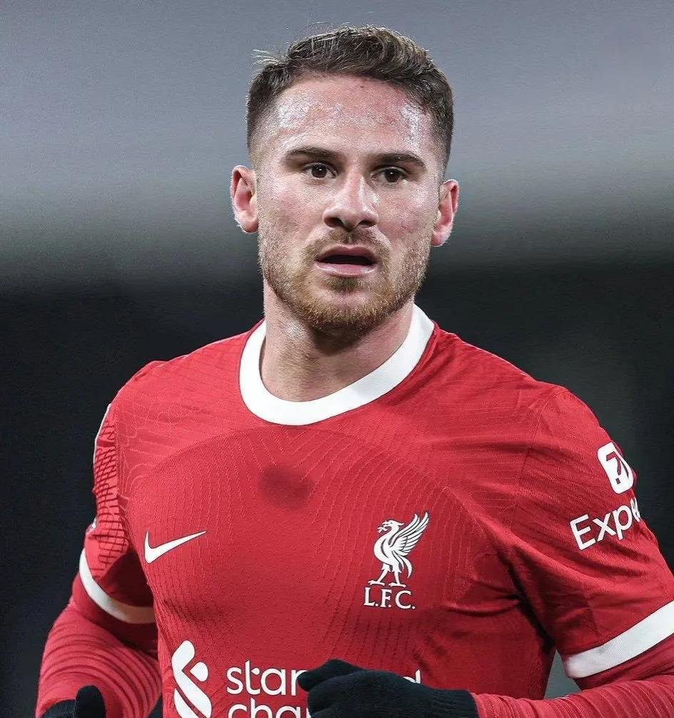 雷速官网下载-利物浦惊险逆转，晋级形势危机解除-第2张图片-雷速官网