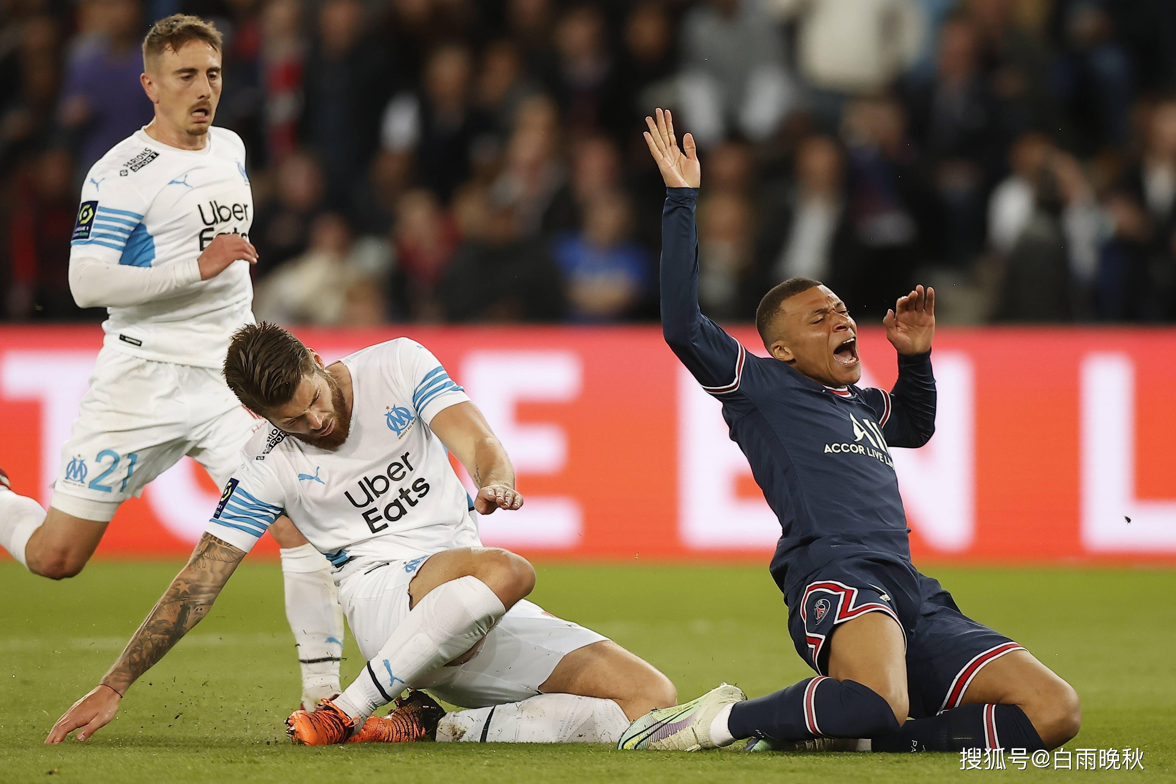 雷速官网-法国队惊险过关，取得关键胜利-第2张图片-雷速官网