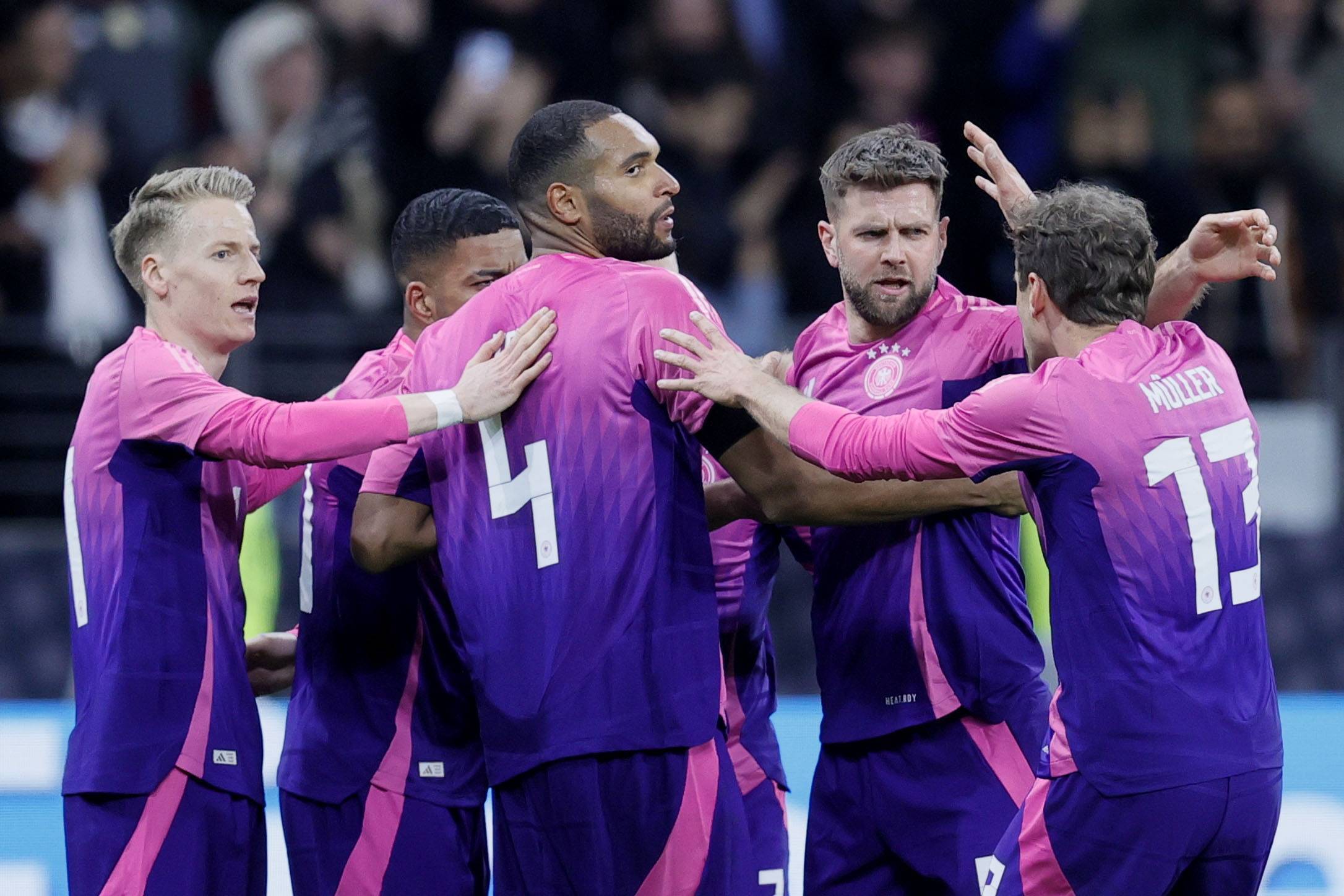 雷速-荷兰比赛携手晋级，瑞士意外受挫-第2张图片-雷速官网