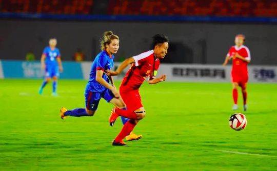 雷速-执着追梦！女足队员的坚定信念-第2张图片-雷速官网