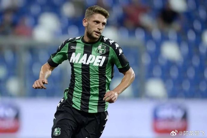 雷速官网-亚历山大·梅尔滕斯门兴格拉德巴赫的射手-第2张图片-雷速官网