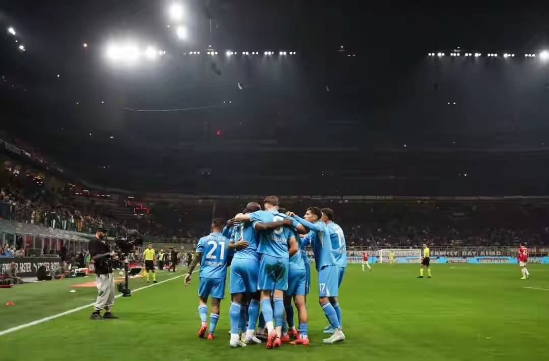 雷速官网-尤文图斯客场不敌那不勒斯，遭遇挑战-第1张图片-雷速官网