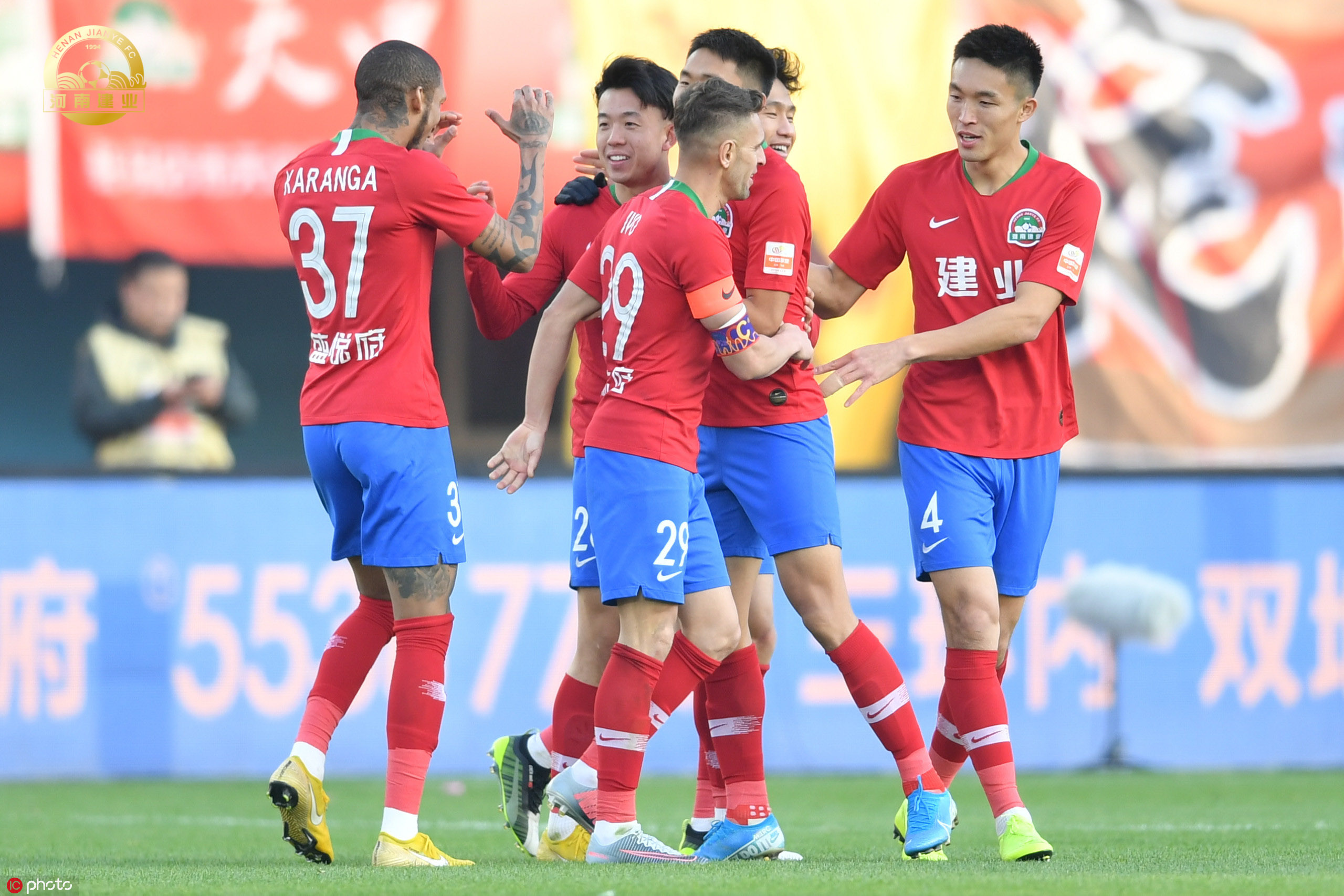 雷速官网下载-河南建业主场战胜广州富力，取得胜利-第2张图片-雷速官网