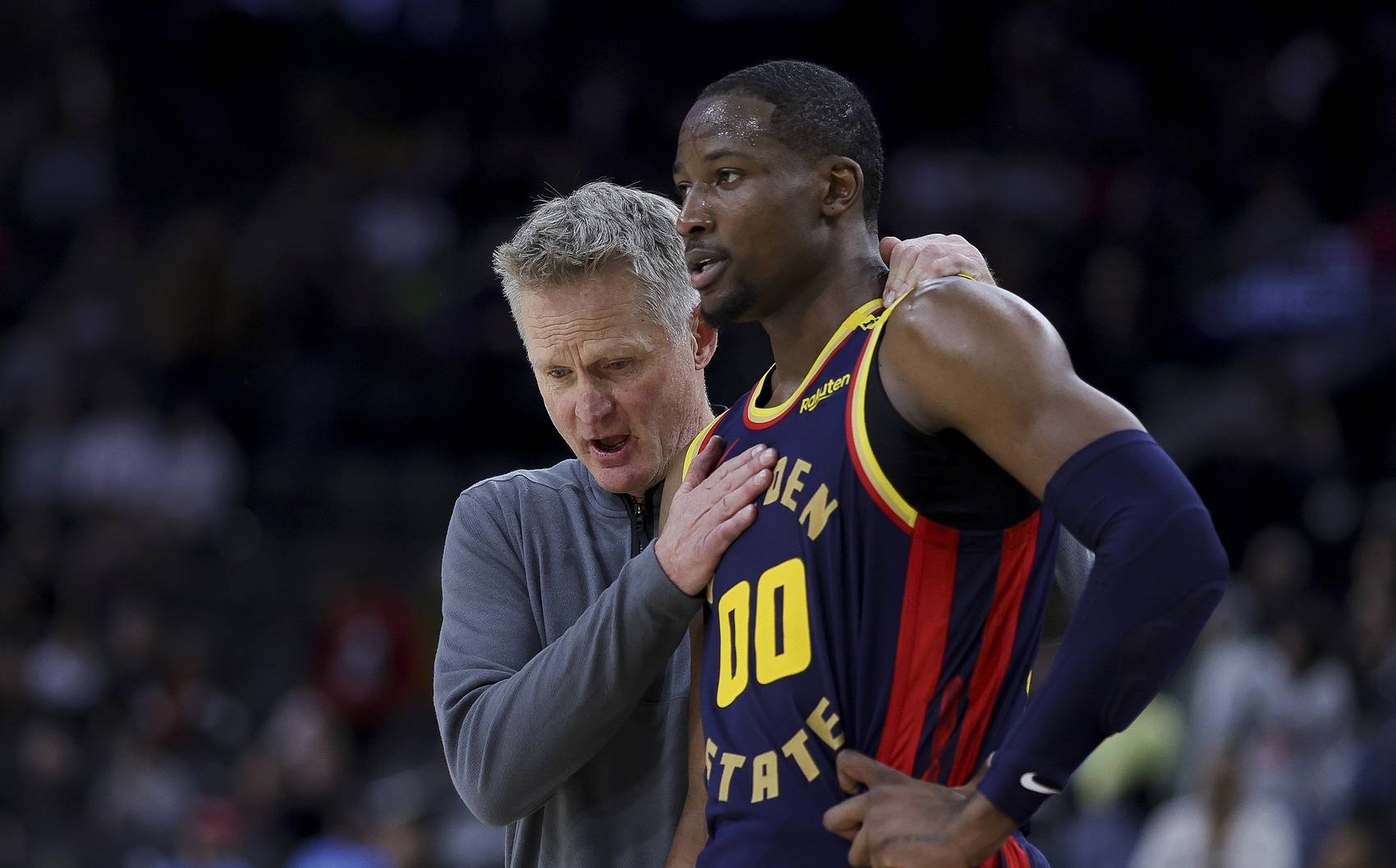 雷速官网-勇士不敌开拓者，库里孤军作战！-第2张图片-雷速官网